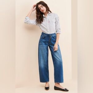 Frame Angled Zipper Long Barrel Jeans in Medium Blue Size 26